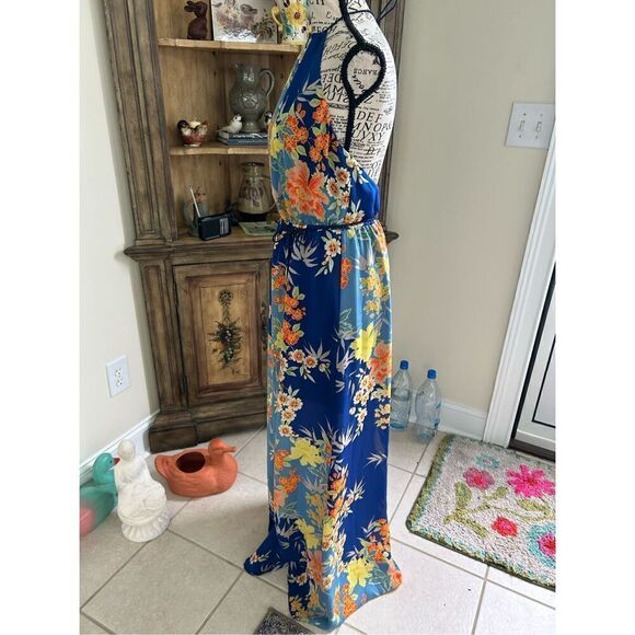 Guess Cassidy Sakura Floral Maxi Halter Dress - Picture 6 of 9